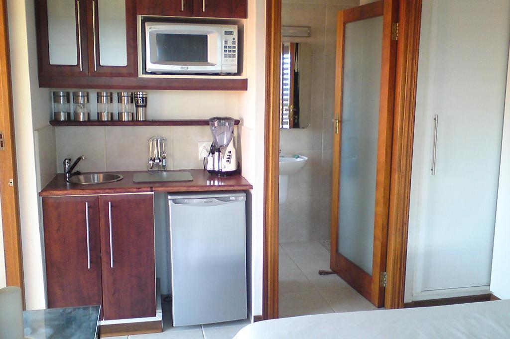 Jakita'S Guest House Ballito Exterior photo