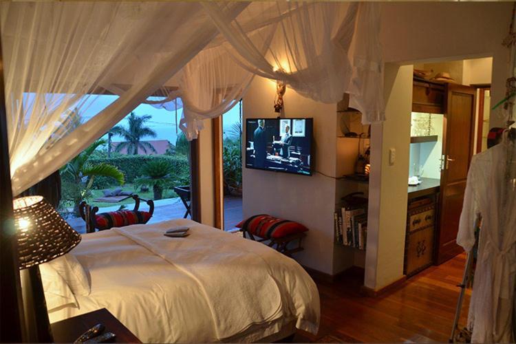Jakita'S Guest House Ballito Exterior photo